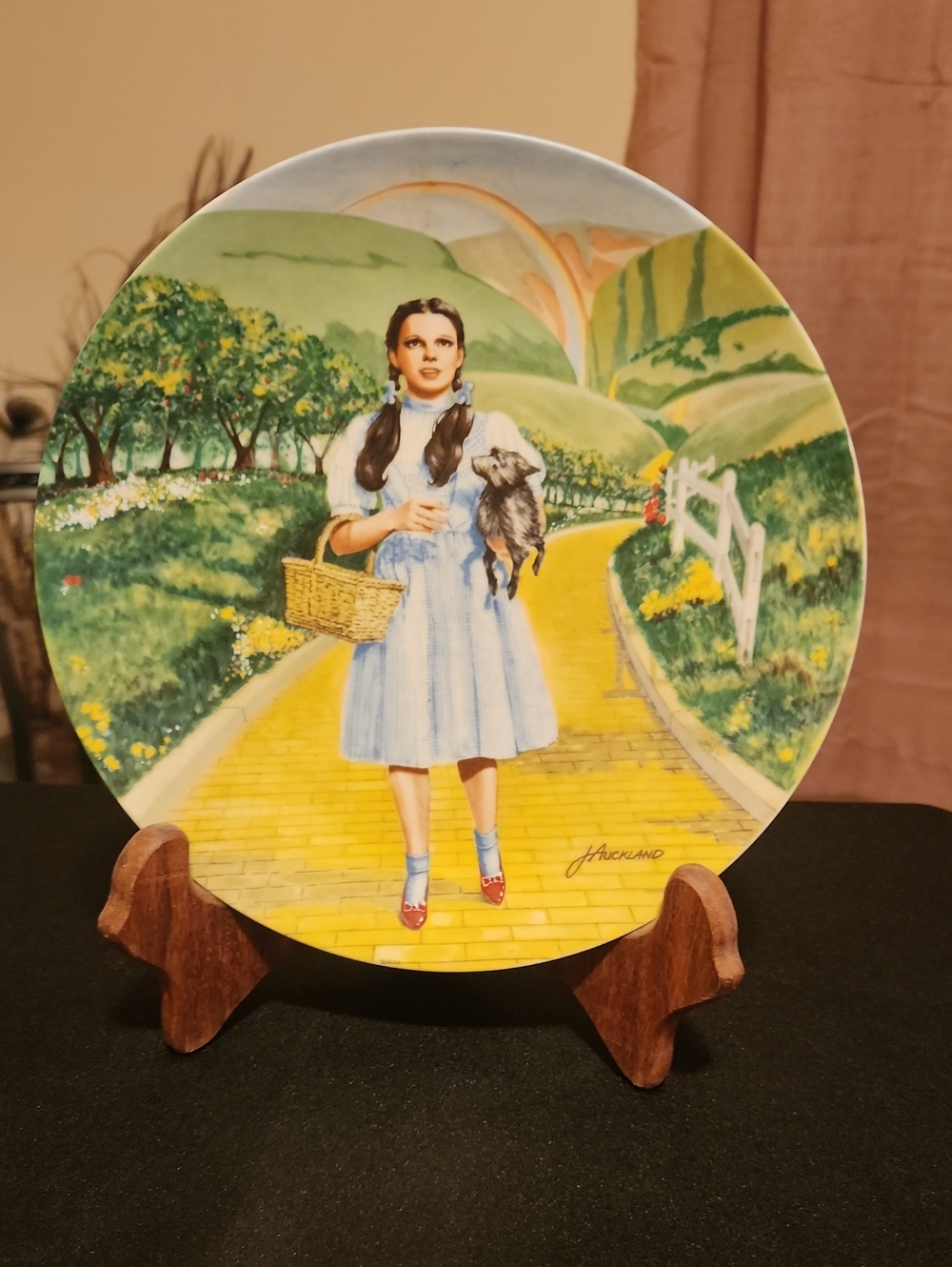 Vintage 1977 Knowles WizardKnowles Dorothy on Yellow Brick Road Decorative Plate
